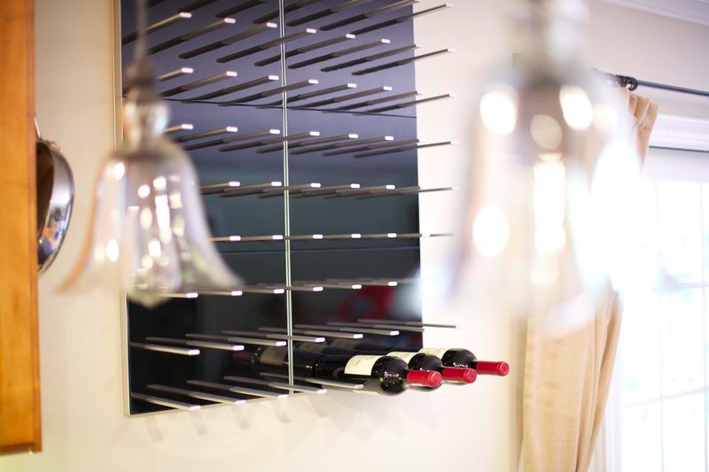 high-gloss piano black lacquer panel wine wall racks